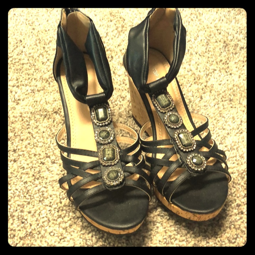 Top Moda dressy wedges size 8